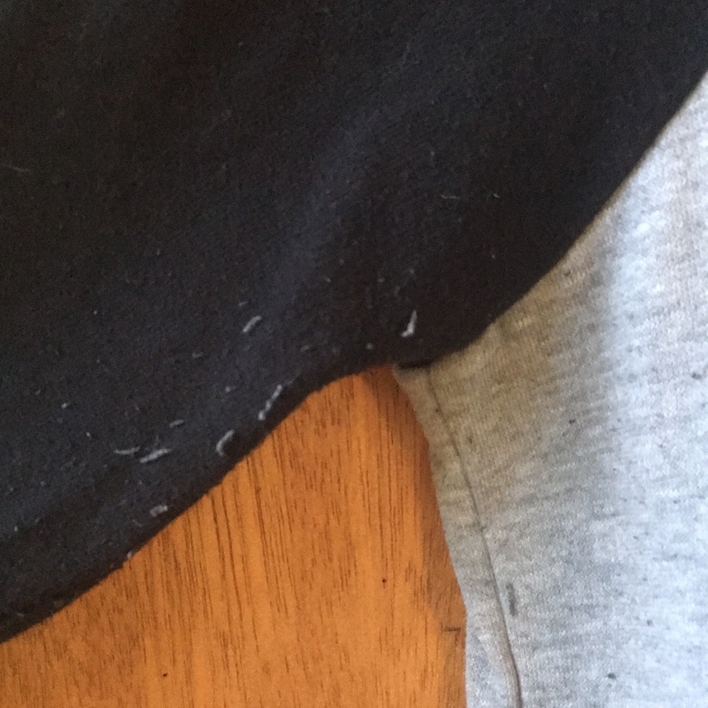 Round neck henley sweatshirt - Picture 2 of 3